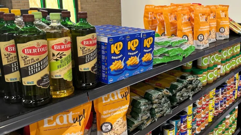 UN SUPERMARCHÉ GRATUIT QUI REDONNE DIGNITÉ ET ESPOIR
