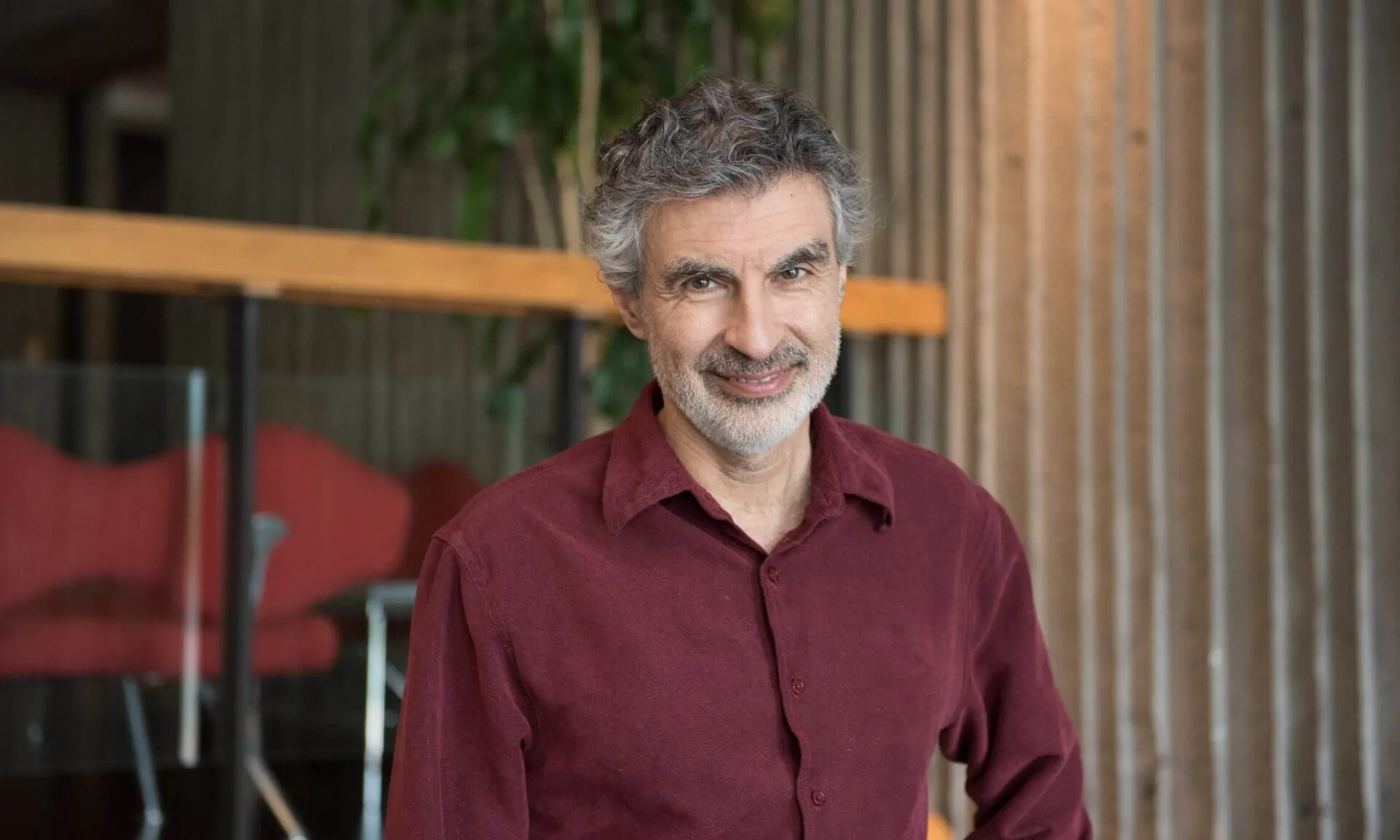 De Montréal à la scène mondiale : comment Yoshua Bengio redéfinit l’intelligence artificielle